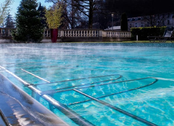 Grand Hôtel & Spa Uriage ****, Hôtel 4*, URIAGE-LES-BAINS, France